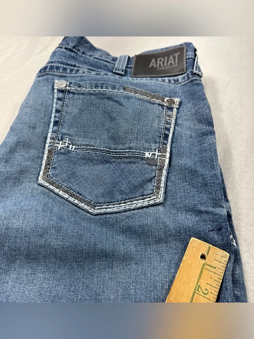 Ariat Men's Medium Blue Straight-Leg Jeans 38X30